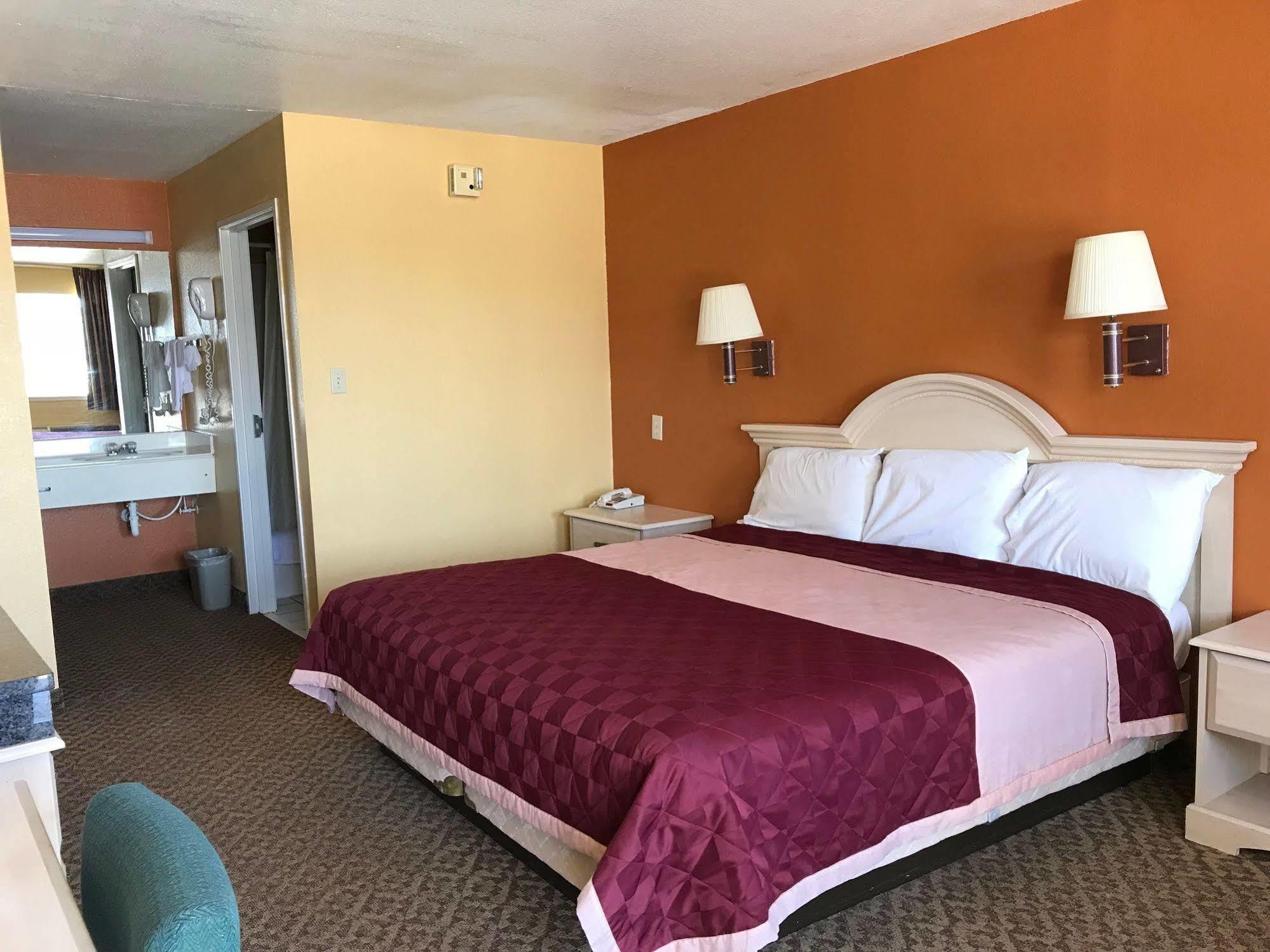 Heights Inn 하커하이츠 외부 사진